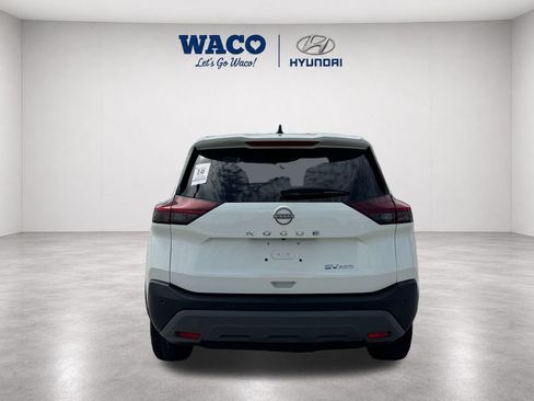 Used 2023 Nissan Rogue S AWD/4WD image 7