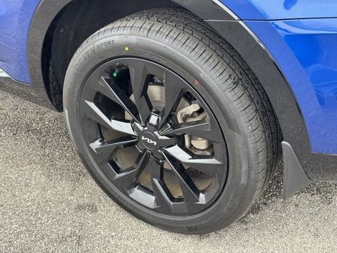 Certified 2022 Kia Sorento SX image 7