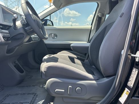 Used 2024 Hyundai Ioniq 5 SEL RWD image 9