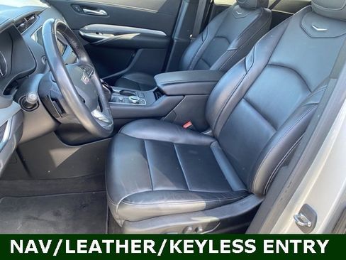 Used 2022 Cadillac XT4 Premium Luxury w/ Enhanced Visibility Package image 5