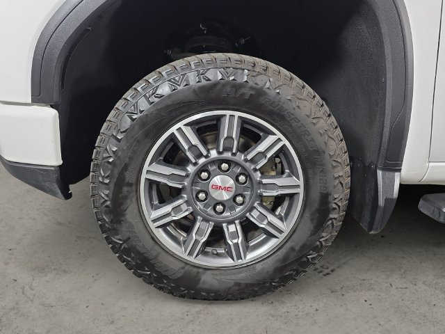 Used 2024 GMC Sierra 1500 AT4 w/ AT4 Preferred Package AWD/4WD image 9