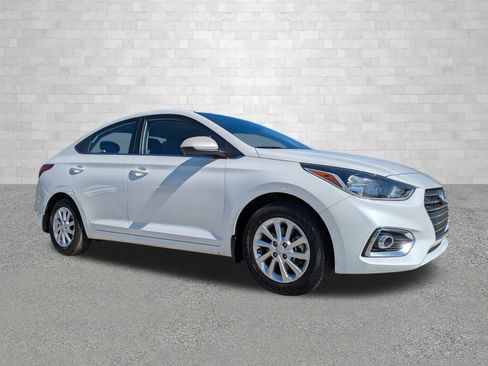 Used 2021 Hyundai Accent SEL image 1