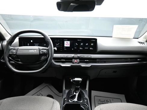 Used 2025 Kia K4 EX FWD image 12