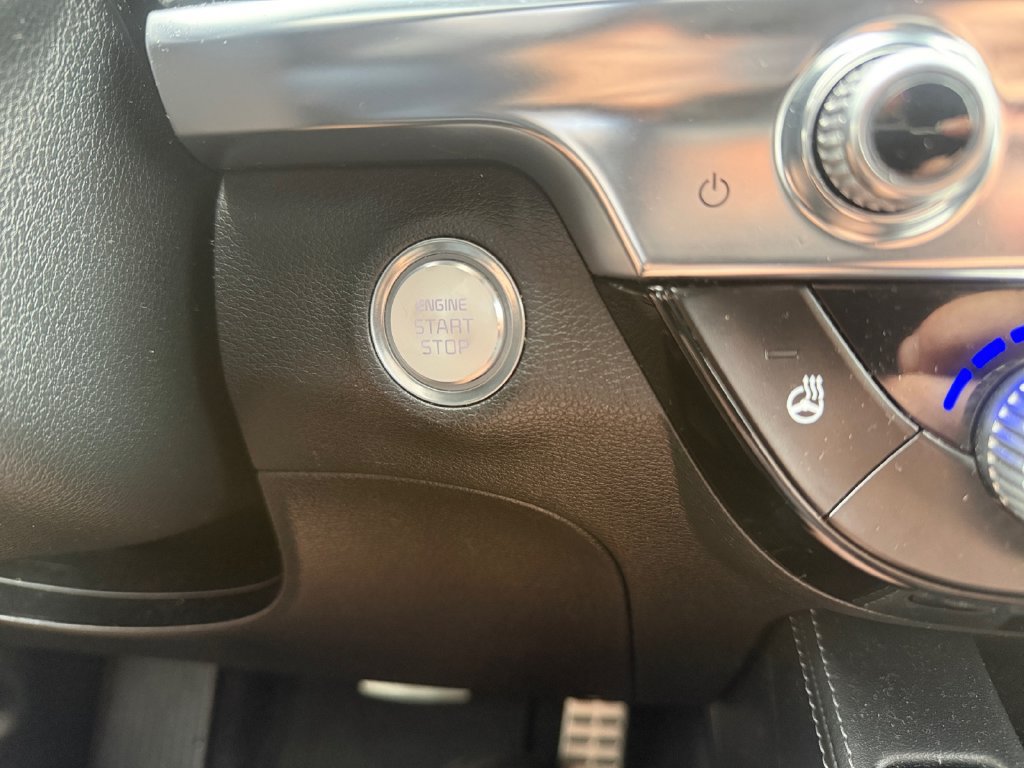 Used 2022 Kia Telluride SX w/ Nightfall Edition Package AWD/4WD image 18