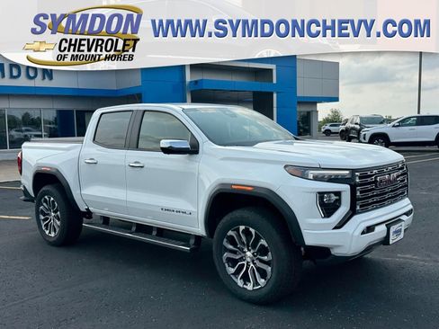 Used 2026 GMC Canyon Denali AWD/4WD image 1