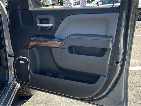 Used 2017 GMC Sierra 1500 SLT w/ SLT Premium Package image 24