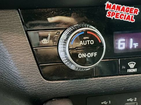 Used 2024 Mitsubishi Outlander SE FWD image 21