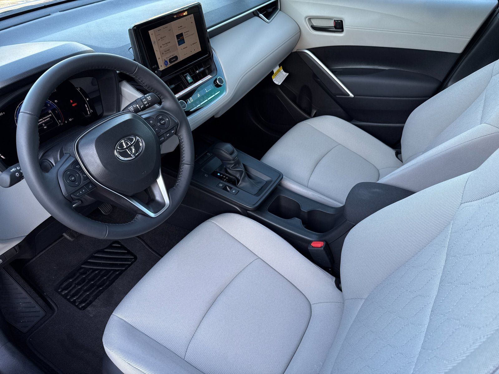New 2026 Toyota Corolla Cross LE FWD image 12