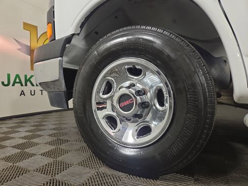 Certified 2023 GMC Savana 2500 Work Van w/ Driver Convenience Package image 31