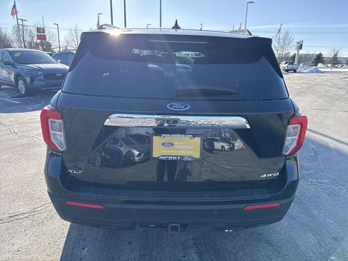 Certified 2023 Ford Explorer XLT w/ Class IV Trailer Tow Package image 6