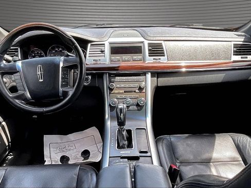 Used 2010 Lincoln MKS FWD image 7