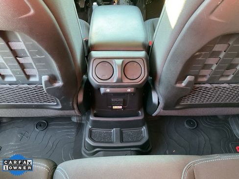 Used 2022 Jeep Wrangler Unlimited Rubicon 4xe w/ Cold Weather Group image 34