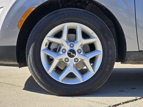 Certified 2025 Kia Soul LX image 11