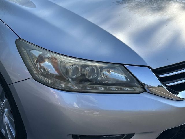 Used 2013 Honda Accord Touring image 4