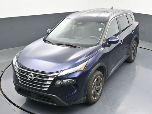Used 2024 Nissan Rogue SV FWD image 35