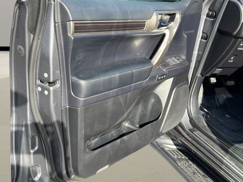 Used 2020 Lexus GX 460 Premium image 11