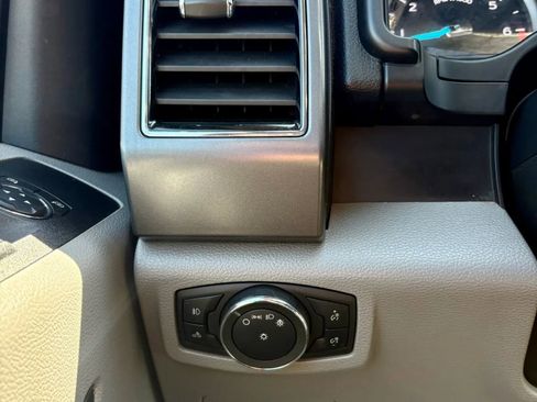 Used 2019 Ford F250 XLT w/ XLT Value Package image 26