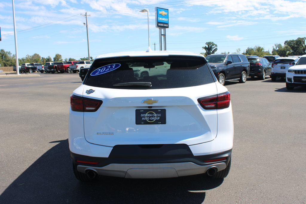 Used 2025 Chevrolet Blazer LT FWD image 8