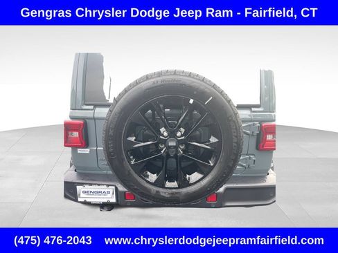 Certified 2025 Jeep Wrangler Unlimited Sahara w/ Safety Group AWD/4WD image 23