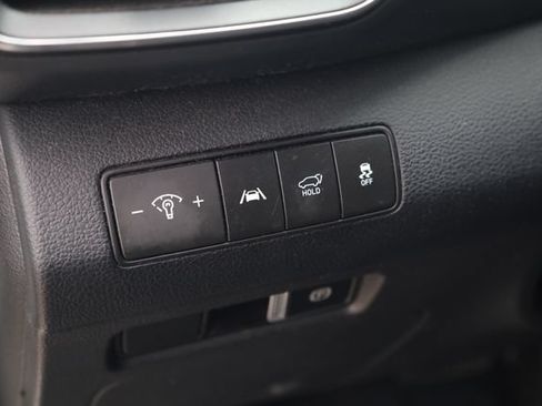Used 2022 Hyundai Santa Fe XRT FWD image 9