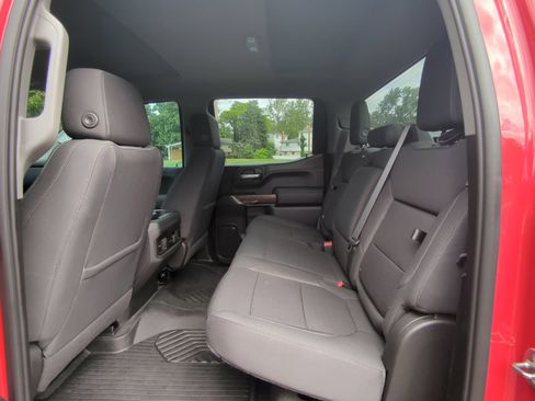 Used 2022 Chevrolet Silverado 1500 LT Trail Boss AWD/4WD image 7