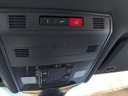 Used 2023 Volkswagen Jetta Sport FWD image 31