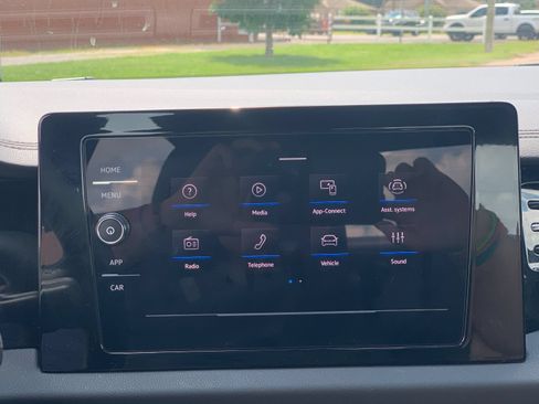Used 2025 Volkswagen Jetta Sport FWD image 22