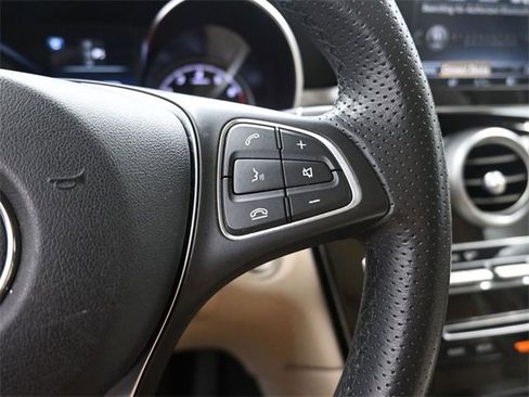 Used 2018 Mercedes-Benz GLC 300 image 12