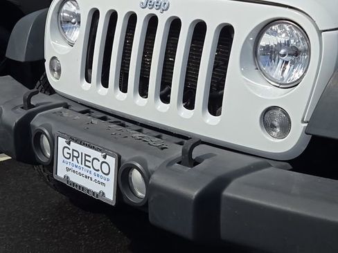 Used 2015 Jeep Wrangler Sport w/ Quick Order Package 24S AWD/4WD image 14