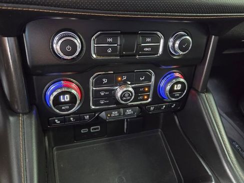 Used 2023 GMC Yukon XL AT4 w/ LPO, Floor Liner Package AWD/4WD image 25