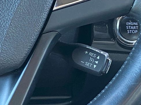 Used 2015 Toyota Avalon XLE Touring image 10