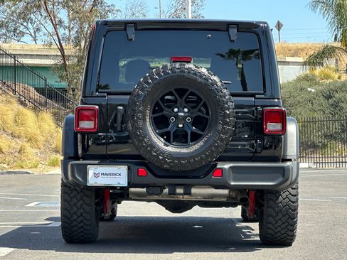 Used 2024 Jeep Wrangler Unlimited Sport AWD/4WD image 4
