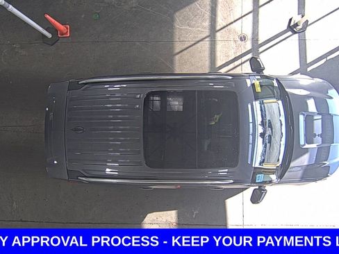 Used 2022 Ford Explorer Platinum w/ Equipment Group 601A image 10