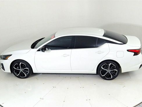 Certified 2024 Nissan Altima 2.5 SR image 38