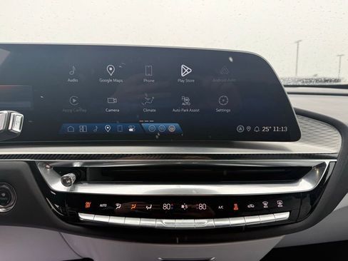 Certified 2024 Cadillac Lyriq Luxury image 23