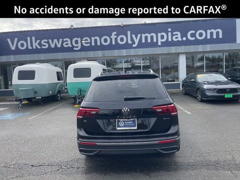 Certified 2022 Volkswagen Tiguan SE w/ Panoramic Sunroof Package image 4