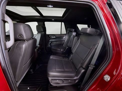 Used 2021 Chevrolet Tahoe Z71 w/ Luxury Package AWD/4WD image 20