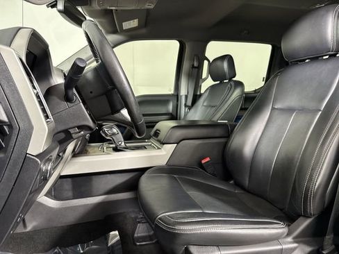 Used 2019 Ford F150 Lariat image 18