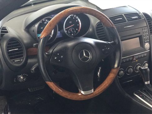 Used 2011 Mercedes-Benz SLK 300 image 14