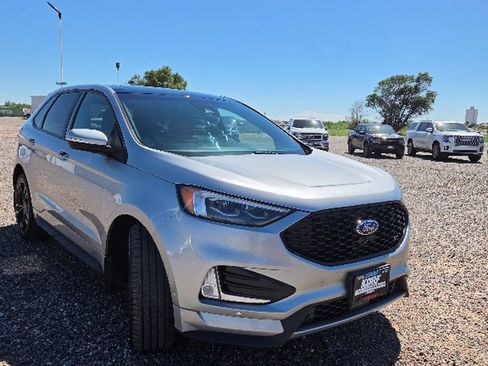 Used 2020 Ford Edge ST w/ Equipment Group 401A AWD/4WD image 3