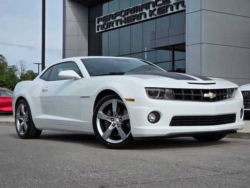 Used 2010 Chevrolet Camaro SS w/ RS Package RWD image 2