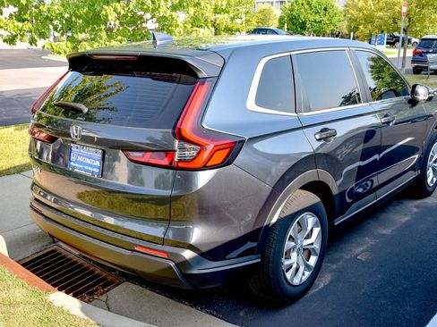 Used 2024 Honda CR-V LX image 16