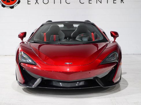 Used 2018 McLaren 570S Spider image 5
