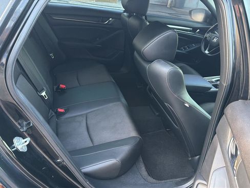 Used 2022 Honda Accord Sport image 12