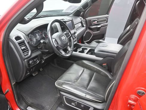 Used 2022 RAM 1500 Laramie w/ Sport Appearance Package image 9