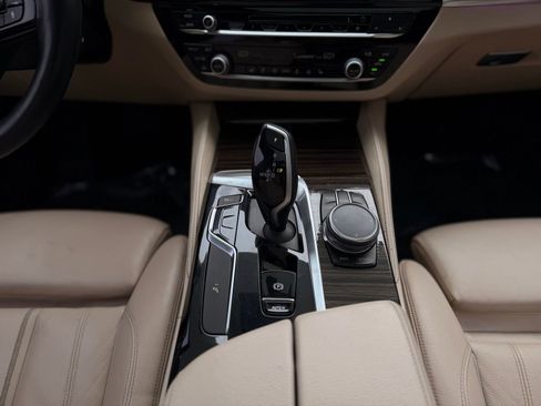 Used 2018 BMW 540i image 32