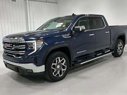 Used 2023 GMC Sierra 1500 SLT w/ SLT Premium Package