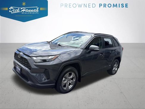 Used 2025 Toyota RAV4 LE AWD/4WD image 1