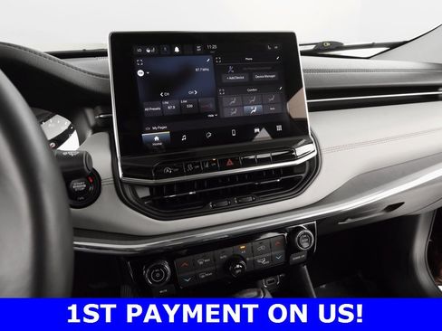 Certified 2022 Jeep Compass Limited image 30