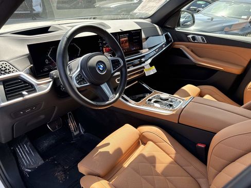 Used 2026 BMW X5 xDrive50e w/ M Sport Package AWD/4WD image 13